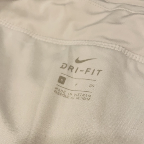 Nike running shorts with built in underwear - Picture 5 of 5
